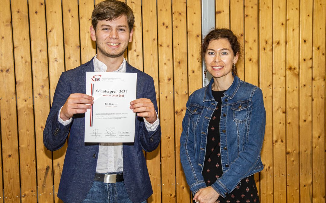 Jan Hutterer erhält Auszeichnung im Fach Spanisch