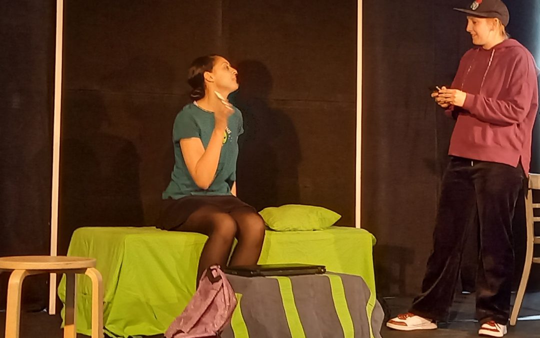 „Online“-Theater