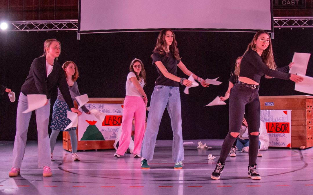 Nachdenklicher Theaterabend am Gymnasium Zwiesel