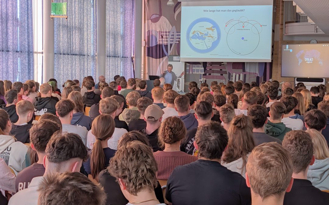 Physiklehrer lauschen dem Klang des Universums