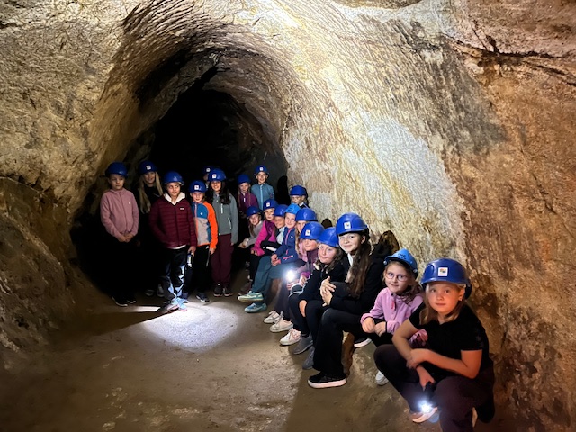 Herbstlicher Spunk am Gymnasium